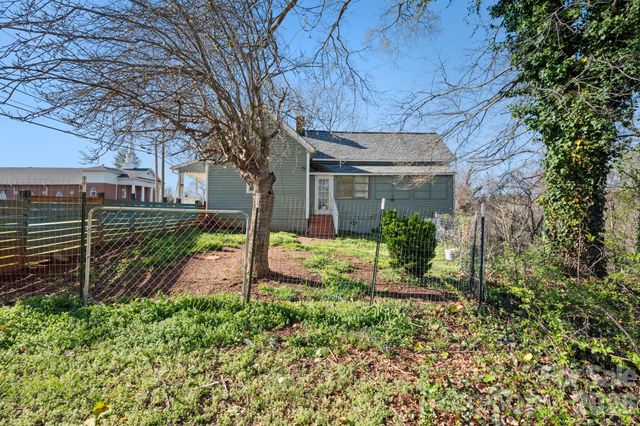 192 Spencer Street, Ellenboro, NC 28160