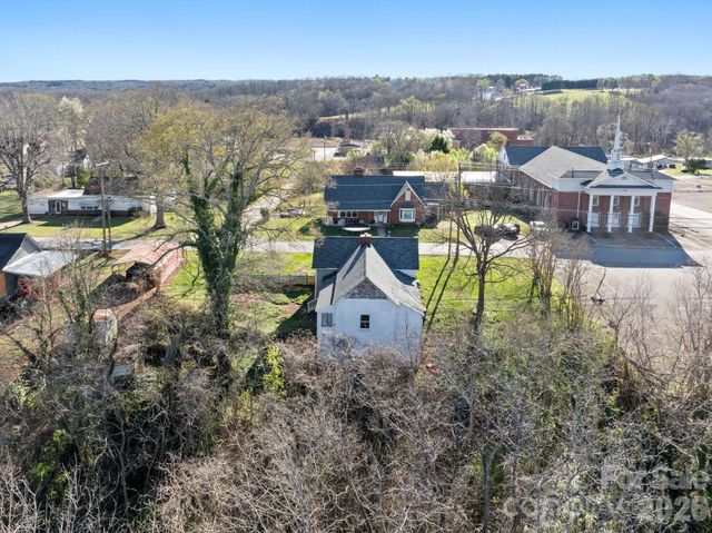 192 Spencer Street, Ellenboro, NC 28160