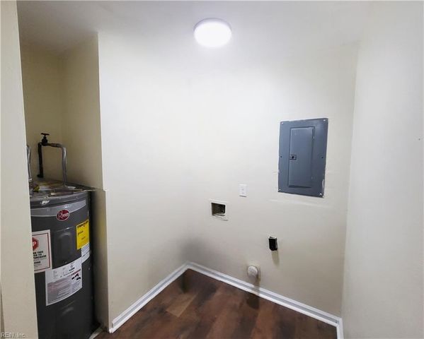 1040 30th ST, Newport News, VA 23607