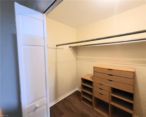 1040 30th ST, Newport News, VA 23607