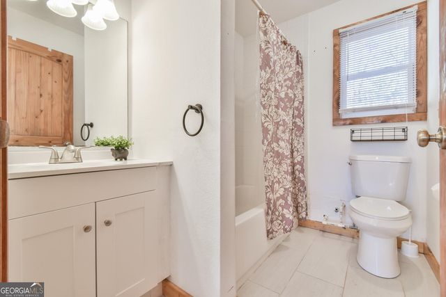 1216 Bugscuffle Road, Hiawassee, GA 30546