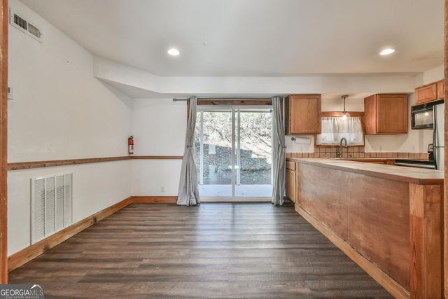 1216 Bugscuffle Road, Hiawassee, GA 30546