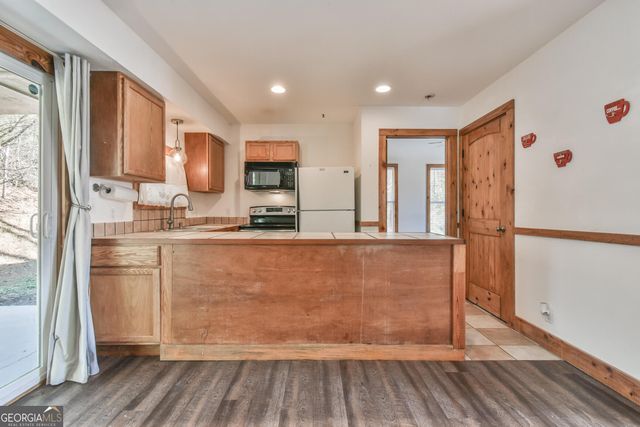 1216 Bugscuffle Road, Hiawassee, GA 30546