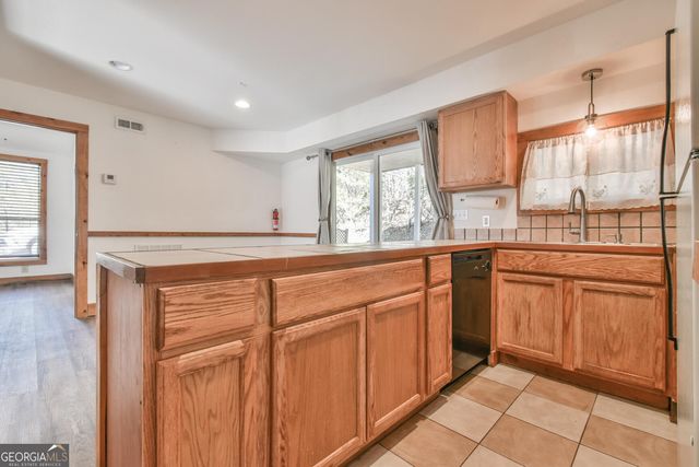 1216 Bugscuffle Road, Hiawassee, GA 30546