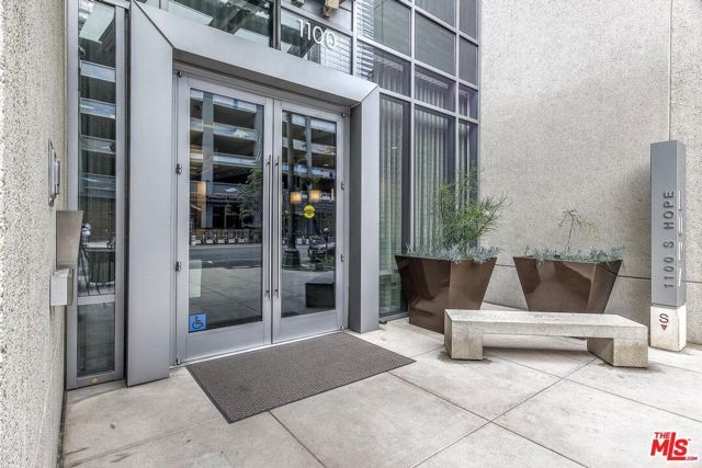 1100 S Hope Street 515, Los Angeles, CA 90015