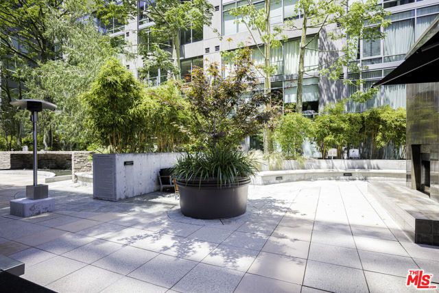 1100 S Hope Street 515, Los Angeles, CA 90015