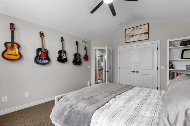 4807 N FUJI DRIVE, Appleton, WI 54913