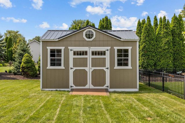 4807 N FUJI DRIVE, Appleton, WI 54913