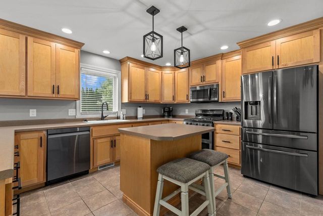 4807 N FUJI DRIVE, Appleton, WI 54913