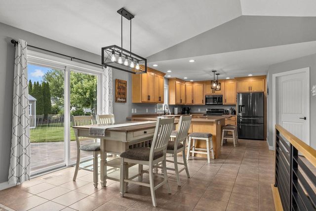 4807 N FUJI DRIVE, Appleton, WI 54913