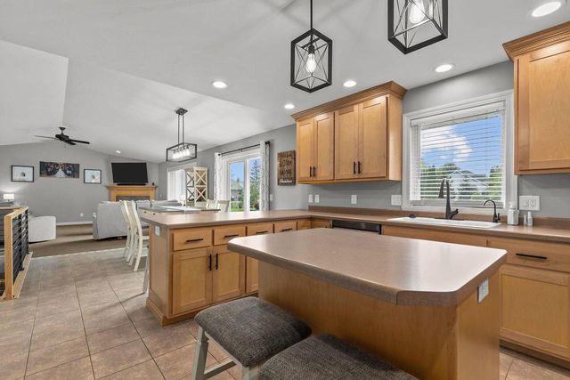 4807 N FUJI DRIVE, Appleton, WI 54913