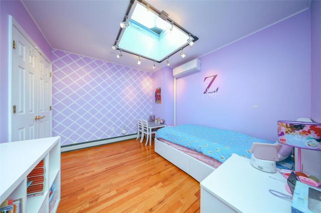 1559 W 6th Street 6A, Brooklyn, NY 11204