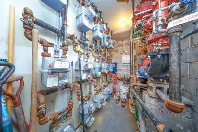 1559 W 6th Street 6A, Brooklyn, NY 11204