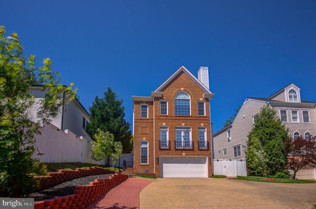 1628 GREAT FALLS ST, Mclean, VA 22101