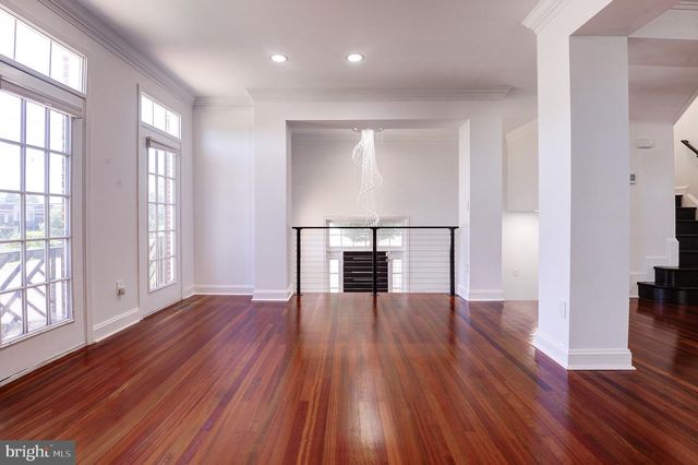 1628 GREAT FALLS ST, Mclean, VA 22101