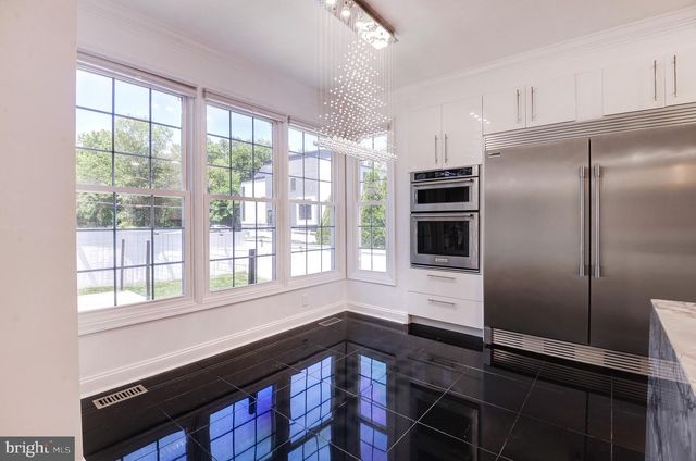 1628 GREAT FALLS ST, Mclean, VA 22101