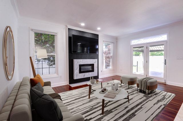 1628 GREAT FALLS ST, Mclean, VA 22101