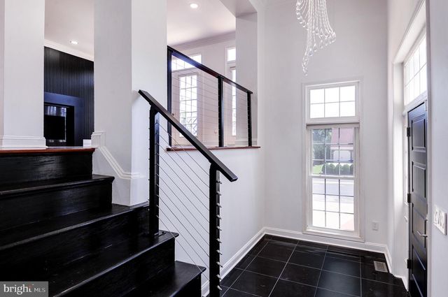 1628 GREAT FALLS ST, Mclean, VA 22101