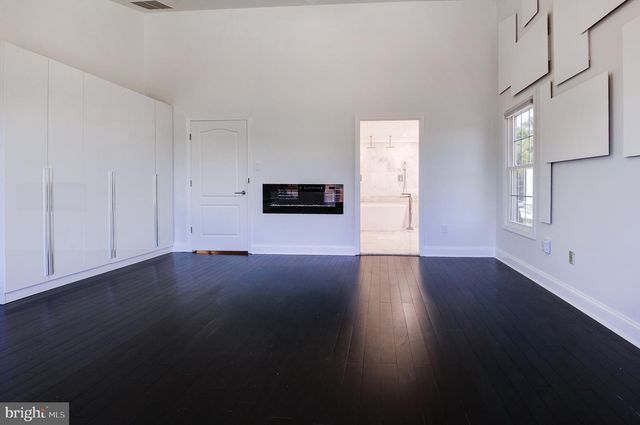 1628 GREAT FALLS ST, Mclean, VA 22101