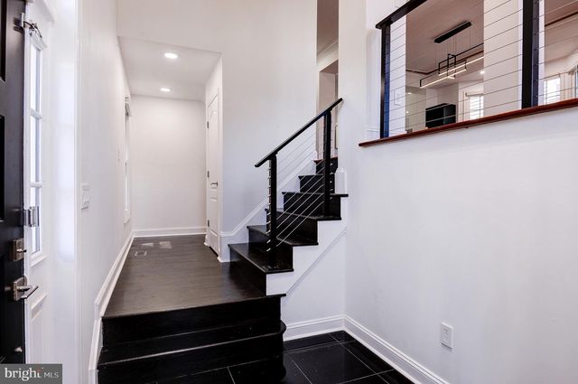 1628 GREAT FALLS ST, Mclean, VA 22101