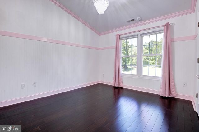 1628 GREAT FALLS ST, Mclean, VA 22101
