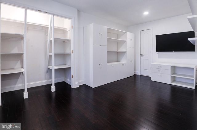 1628 GREAT FALLS ST, Mclean, VA 22101