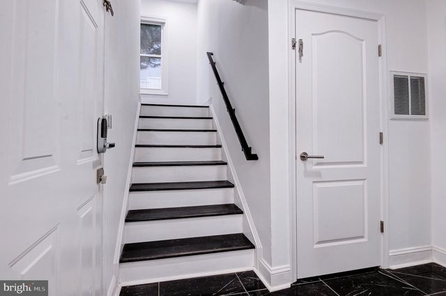 1628 GREAT FALLS ST, Mclean, VA 22101