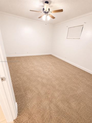 4850 SW 63rd Ter 224, Davie, FL 33314