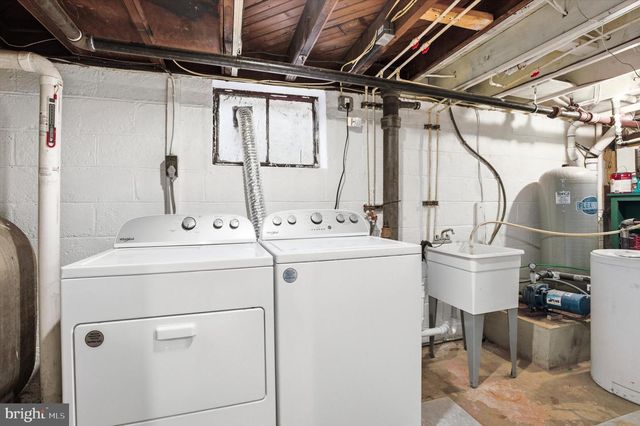 30 UPPER FERRY RD, Ewing, NJ 08628