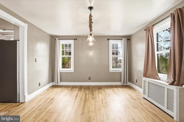 30 UPPER FERRY RD, Ewing, NJ 08628