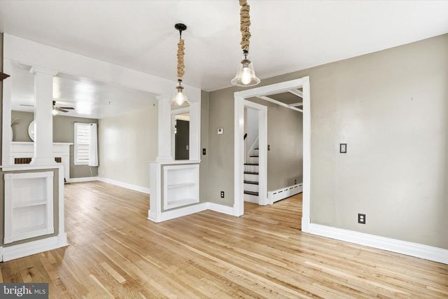 30 UPPER FERRY RD, Ewing, NJ 08628