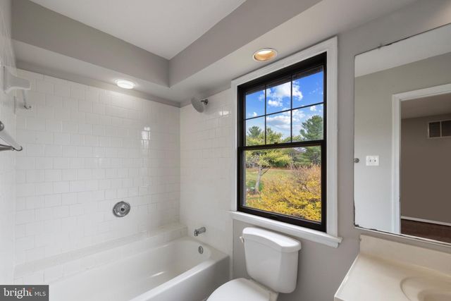 20 RHODES PL, Lutherville Timonium, MD 21093