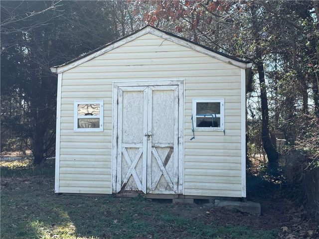 2775 Emerald Springs Drive, Lawrenceville, GA 30045