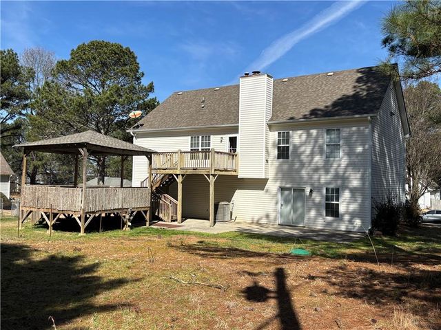 2775 Emerald Springs Drive, Lawrenceville, GA 30045
