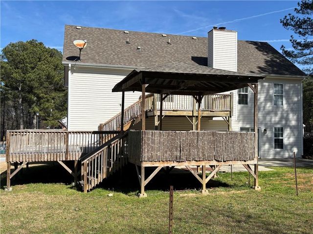 2775 Emerald Springs Drive, Lawrenceville, GA 30045