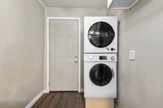 2717 Townsend Drive, Fort Worth, TX 76110