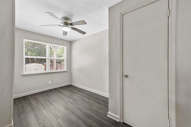 2717 Townsend Drive, Fort Worth, TX 76110