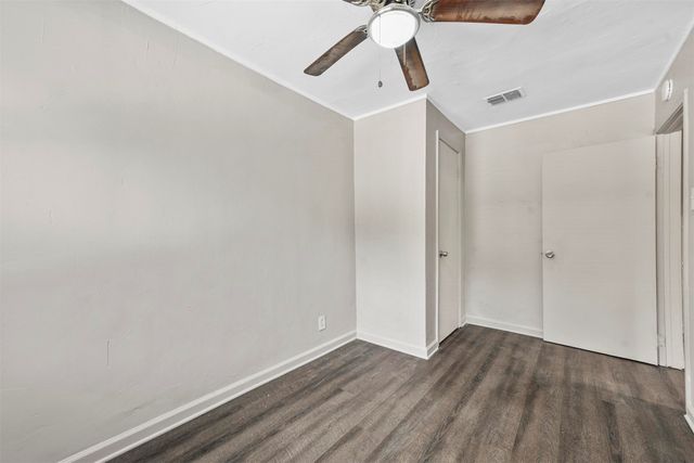 2717 Townsend Drive, Fort Worth, TX 76110