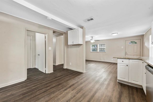 2717 Townsend Drive, Fort Worth, TX 76110