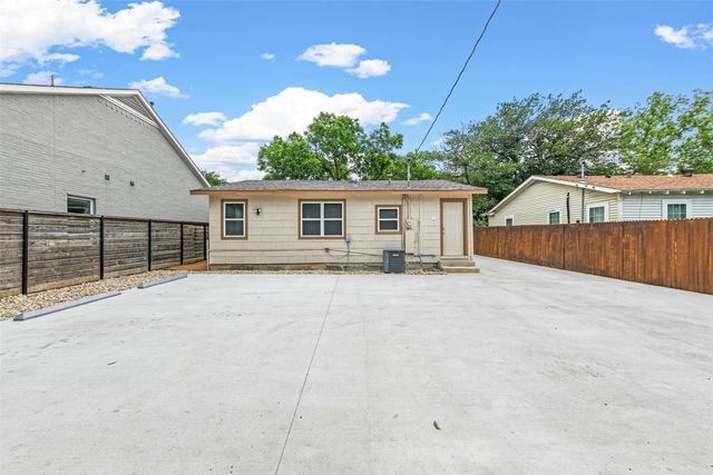 2717 Townsend Drive, Fort Worth, TX 76110