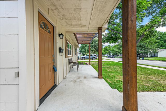2717 Townsend Drive, Fort Worth, TX 76110