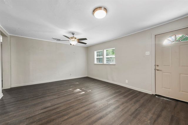 2717 Townsend Drive, Fort Worth, TX 76110