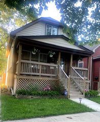 5758 W Warwick Avenue, Chicago, IL 60634