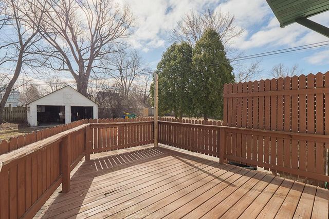 525 S QUINCY STREET, Green Bay, WI 54301