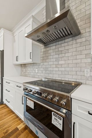 8297 Twelve Corners Rd, Lascassas, TN 37085