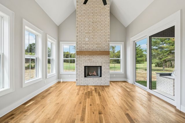 8297 Twelve Corners Rd, Lascassas, TN 37085