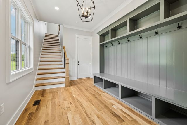 8297 Twelve Corners Rd, Lascassas, TN 37085