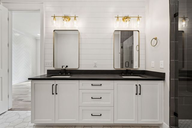 8297 Twelve Corners Rd, Lascassas, TN 37085