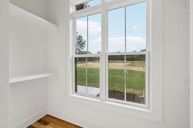 8297 Twelve Corners Rd, Lascassas, TN 37085