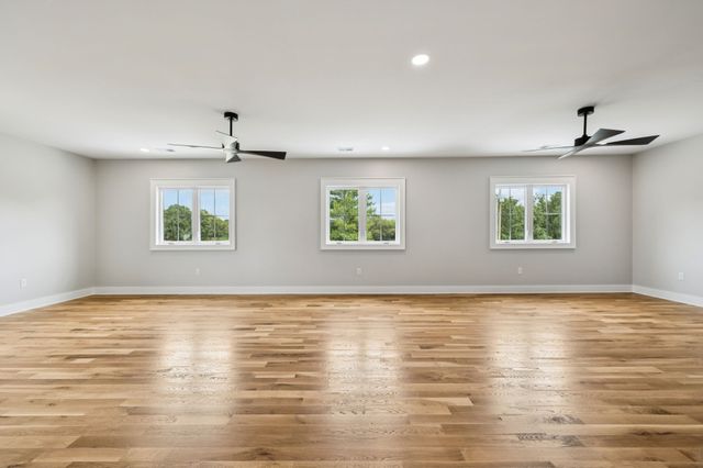 8297 Twelve Corners Rd, Lascassas, TN 37085